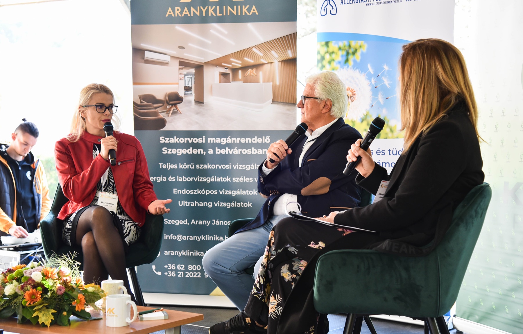 Dr. Fritz Réka, Prof. Dr. Novák Zoltán és Várnai Adrienn műsorvezető beszélgetése az I. Szegedi EgészségFeszten
